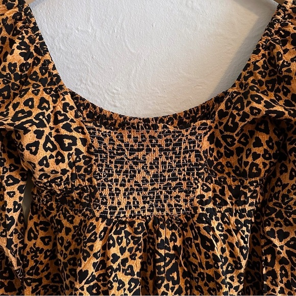 SOLD Urban Outfitters UO Ava Heart Print Smocked Blouse Size M - Picture 8 of 10